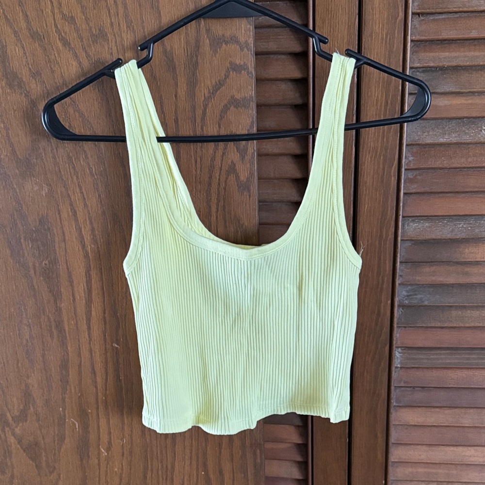 Old Navy Pale Yellow Ribbed Scoop Neck Cropped Tank